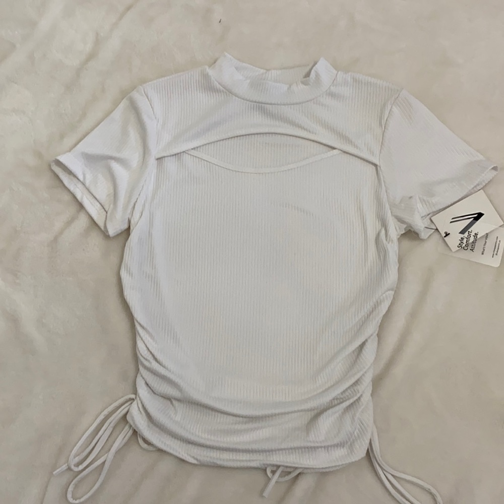 VIBE White ribbed T